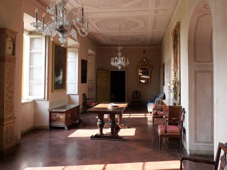 Villa Vitalba Lurani Cernuschi e Convento Di S. Nicola Di Famiglia In